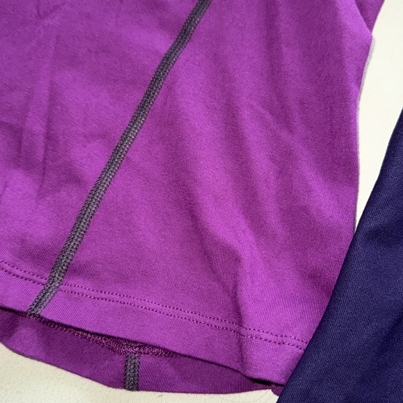 Nike Racerback Tank Tops W/ Built In Bra Bundle of Two Sze Medium - Picture 12 of 15